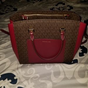 Mk purse
